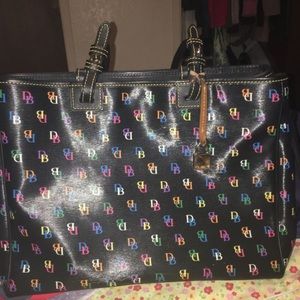 Dooney&Bourke shinny it collete Tote
